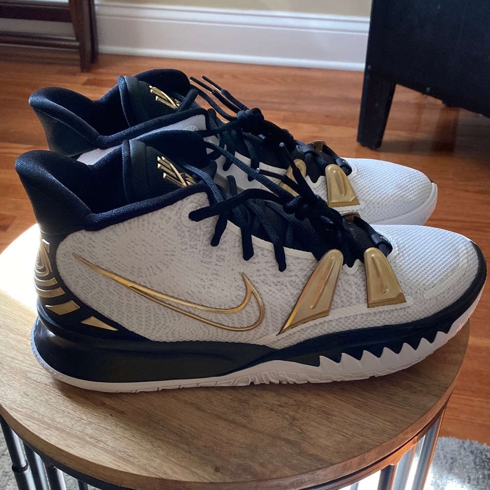Nike Kyrie White and Black Sneakers with Gold Accents - Picture 2 of 4